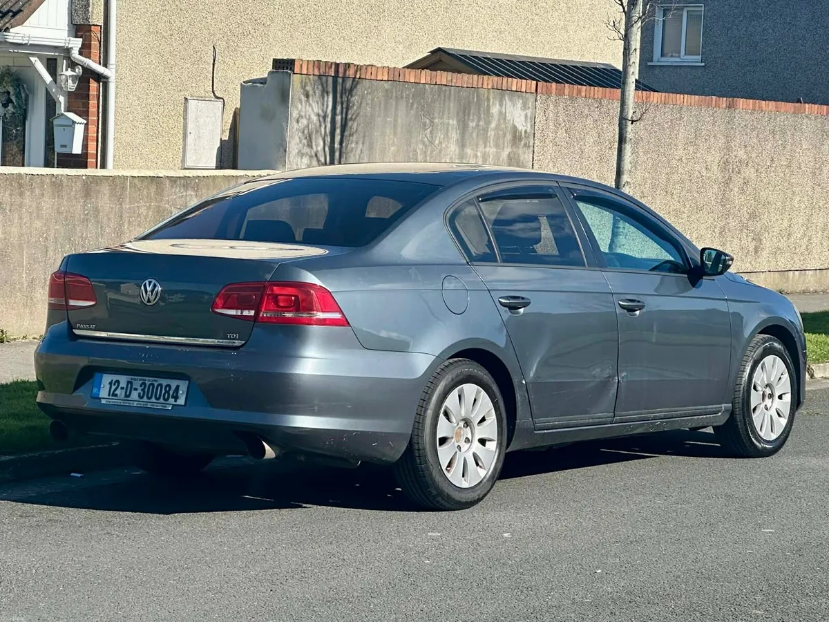 VW Passat Nct 10/2026 - Image 3