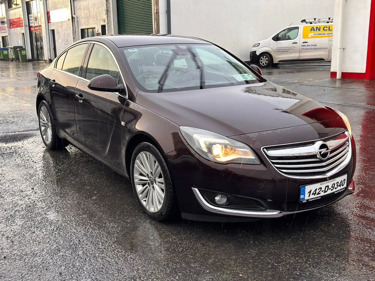 2014 Opel Insignia HIGH SPEC - Image 1