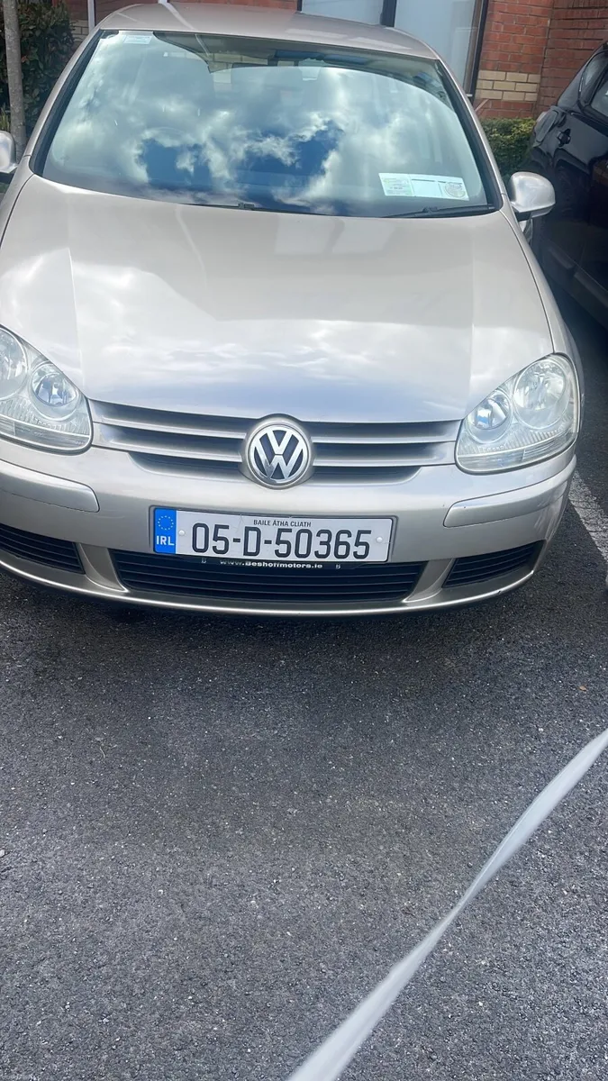 Volkswagen Golf 2005 - Image 1