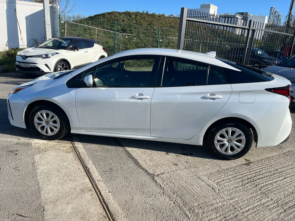 TOYOTA PRIUS 2020, 1.8 HYBRID AUTO LOW KMS - Image 4