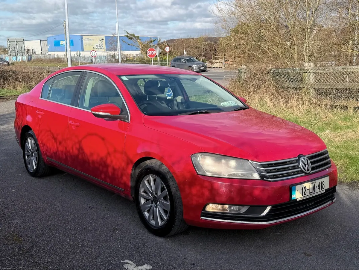 2012 VW Passat - Image 2