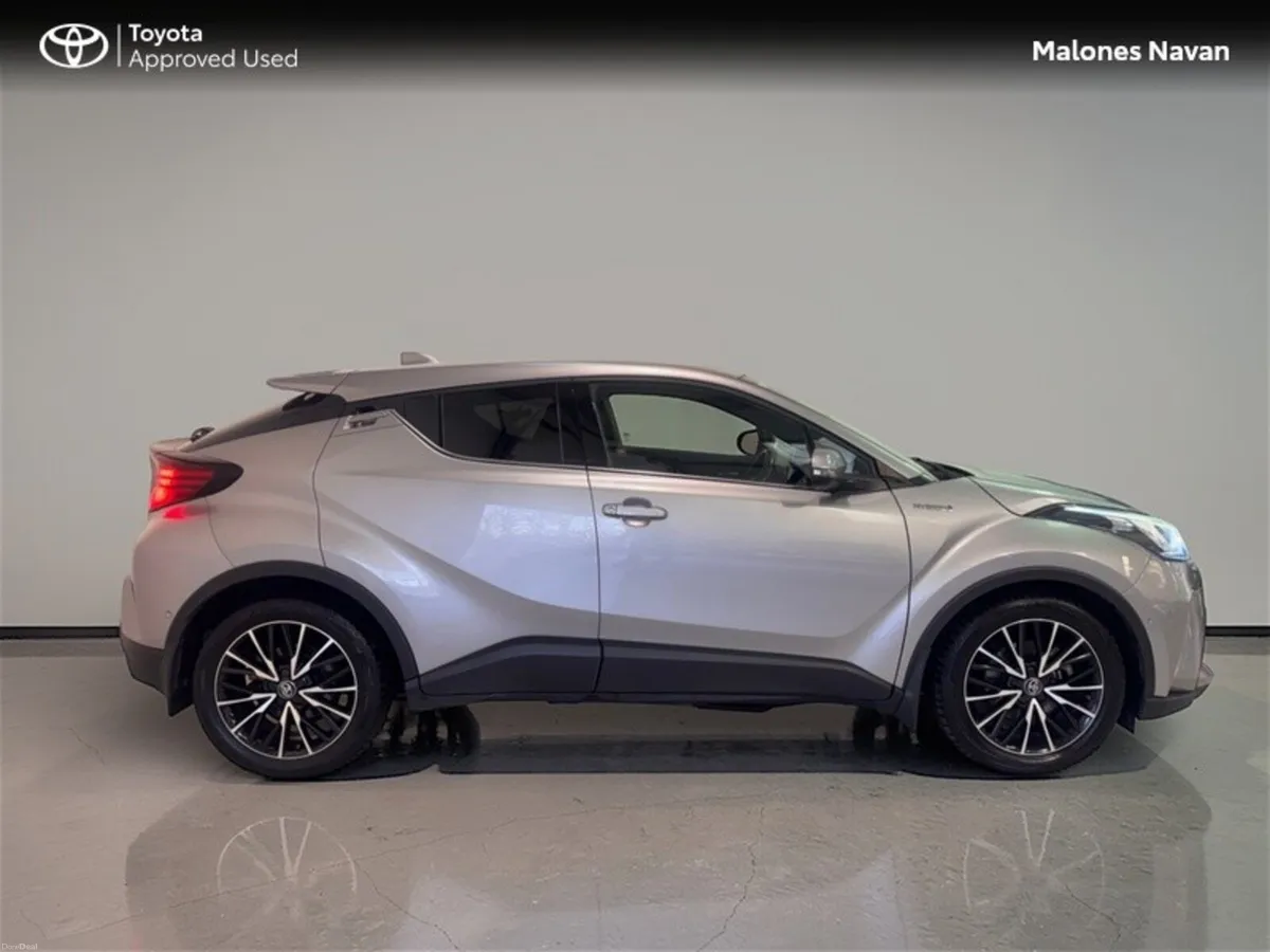 Toyota C-HR C-HR 1.8 HYBRID SOL - Image 3