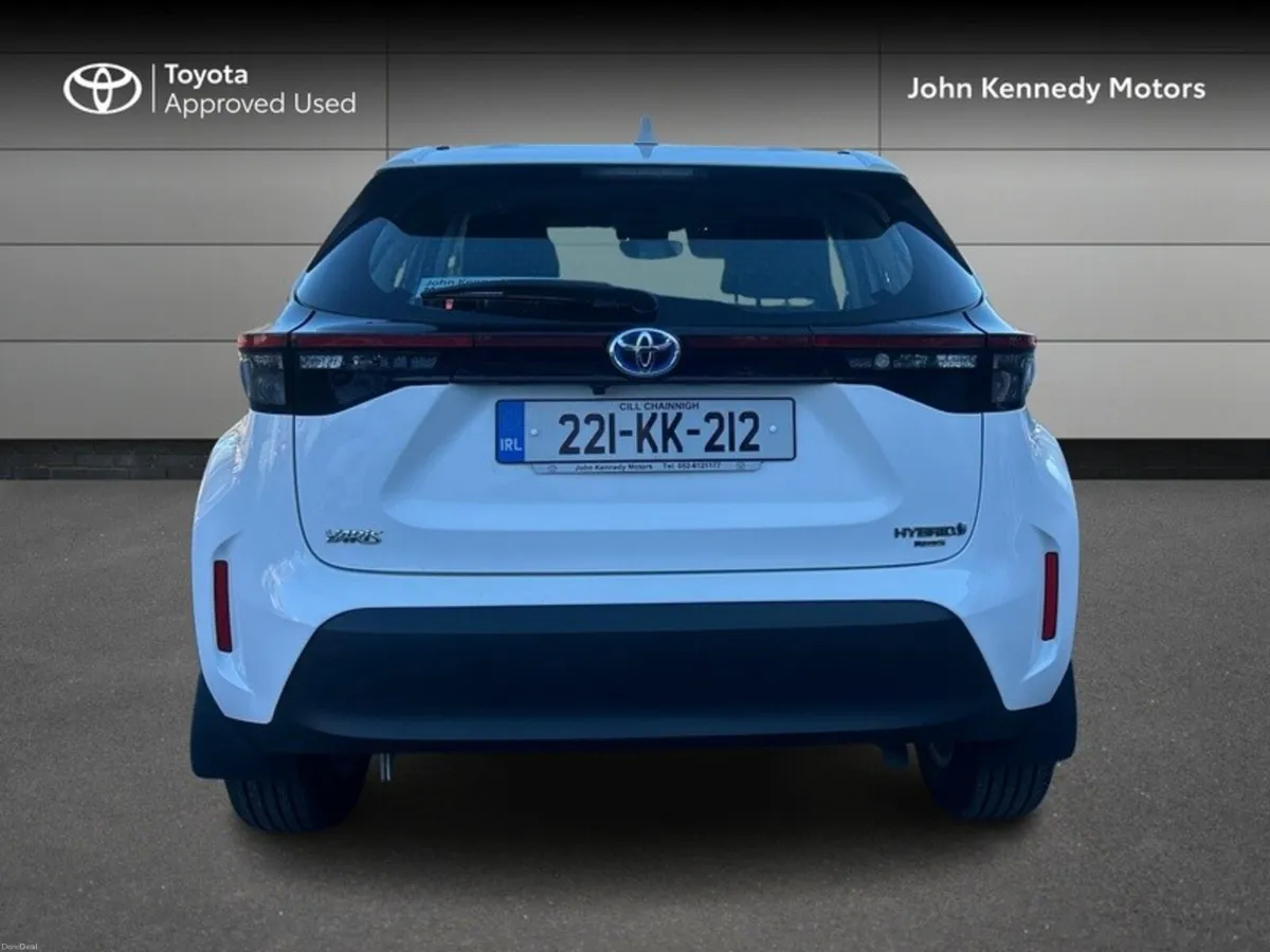 Toyota Yaris Cross LUNA 4DR AUTO CROSS - Image 4