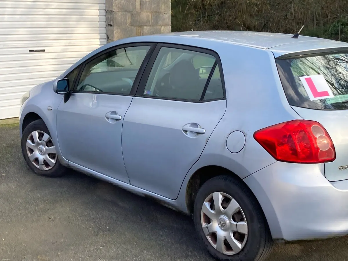 Toyota auris - Image 3