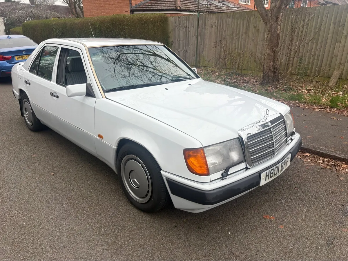 Mercedes-Benz 250 1991 - Image 3