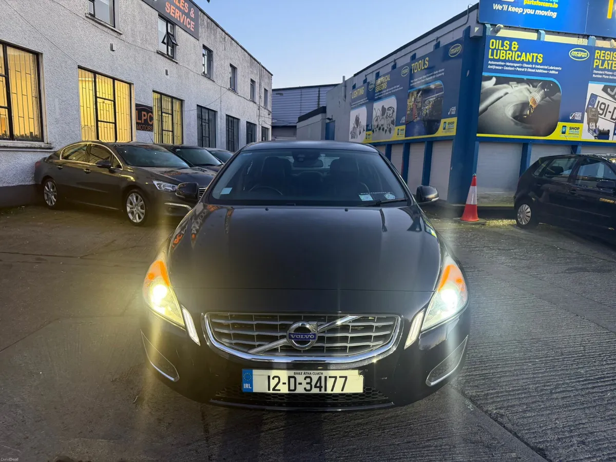 Volvo S60 2012 Low mileage - Image 4