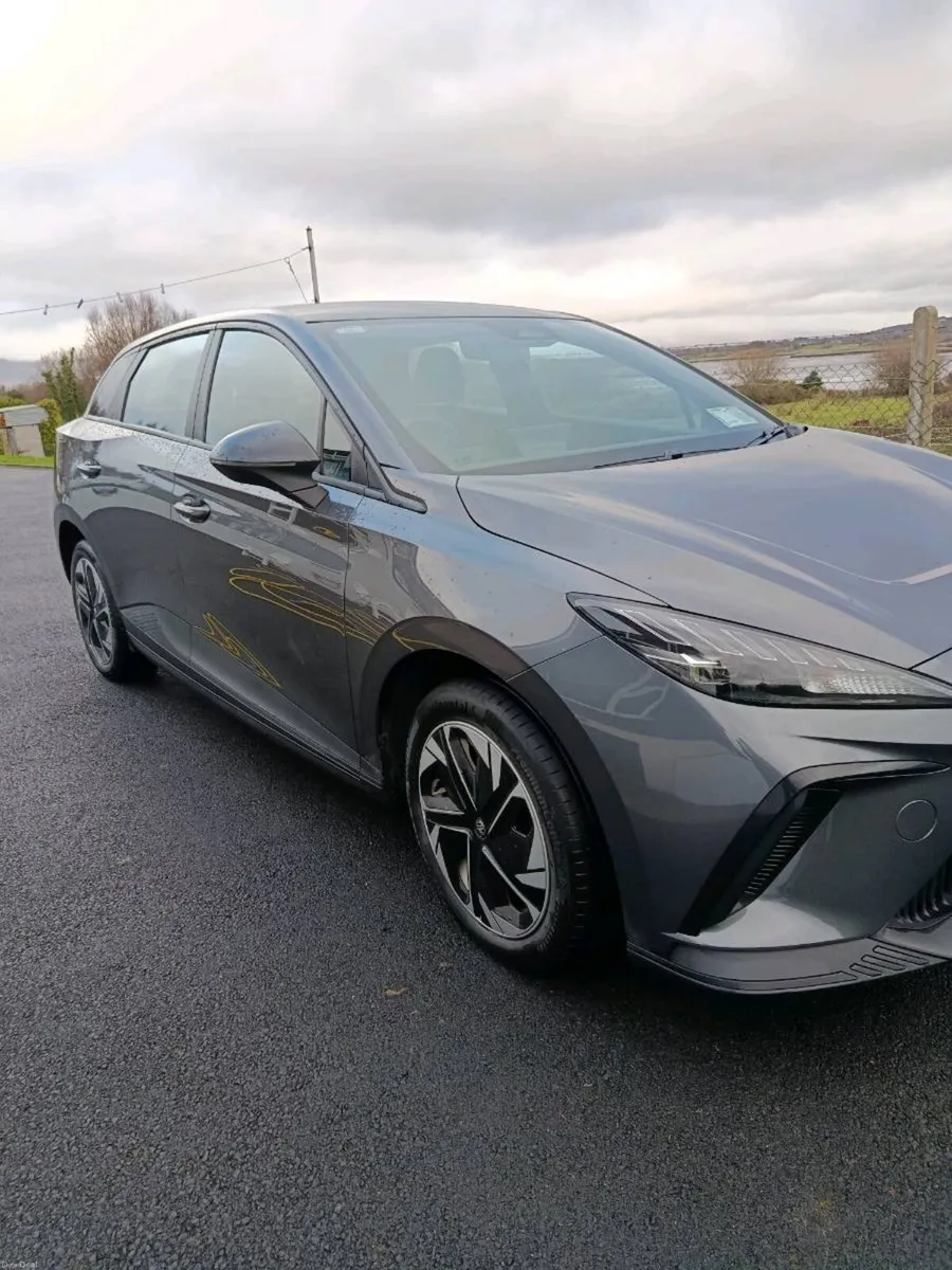 2023 MG4 LR Long Range.  435km - Image 2