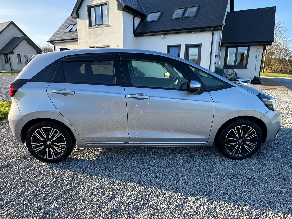 Honda FIT LUXE Model Low Kms - Image 4