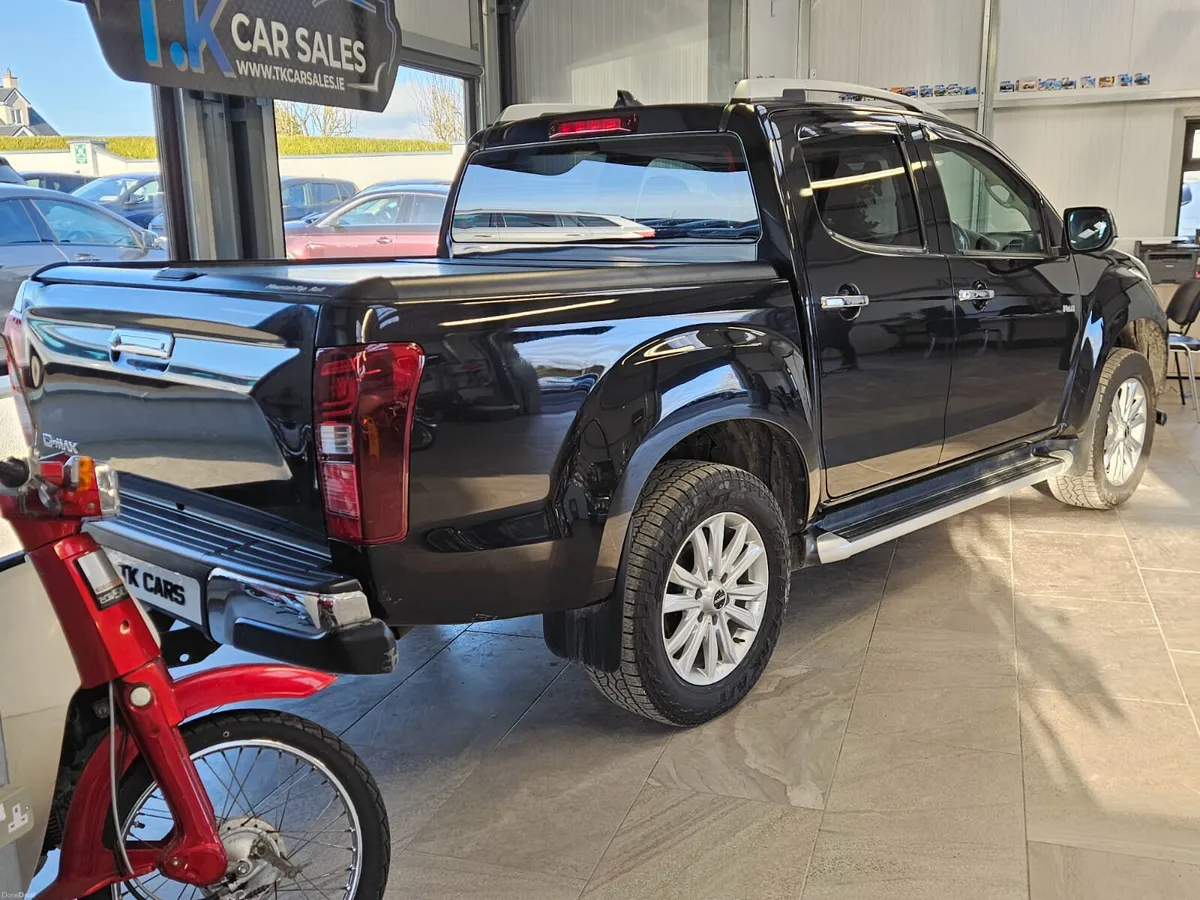 19 ISUZU D-MAX UTAH EDITION CREW CAB COMMERCIAL - Image 2