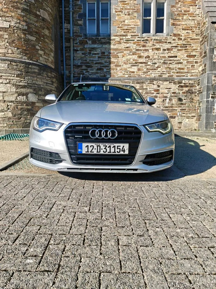 2012 Audi A6 3.0l v6 S line Black edition - Image 4