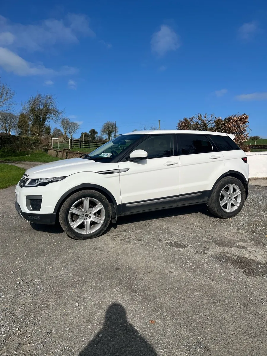 Range Rover Evoque - Image 2