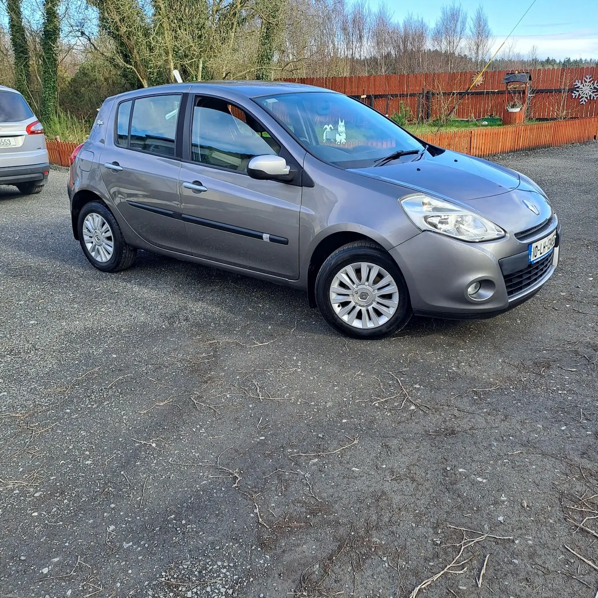 Renault Clio 2010 - Image 2