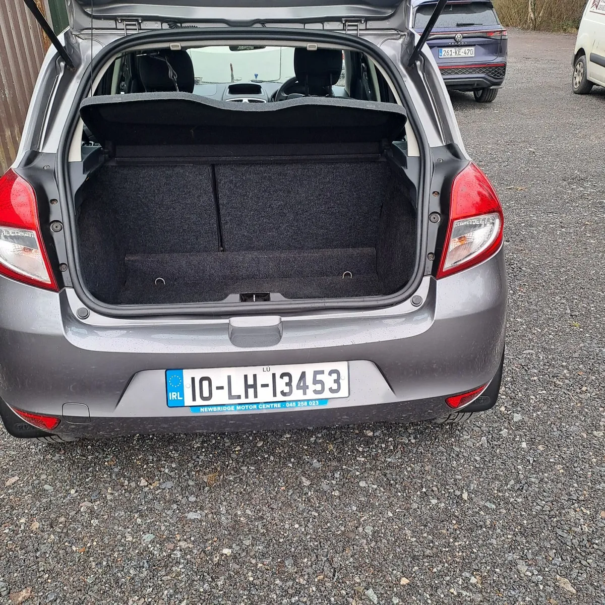 Renault Clio 2010 - Image 4