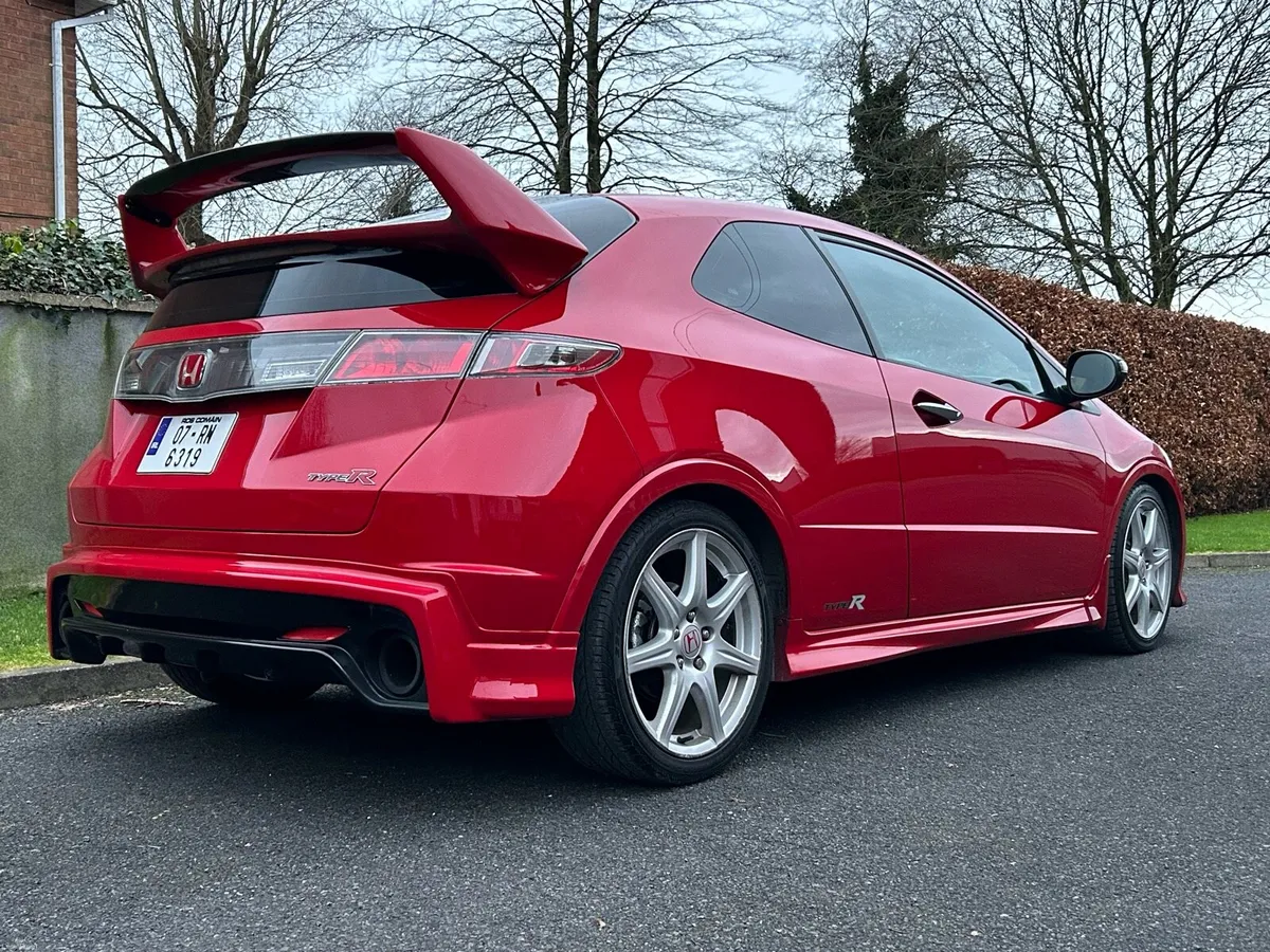 Honda Civic Type R FN2 GT Pack - Image 4