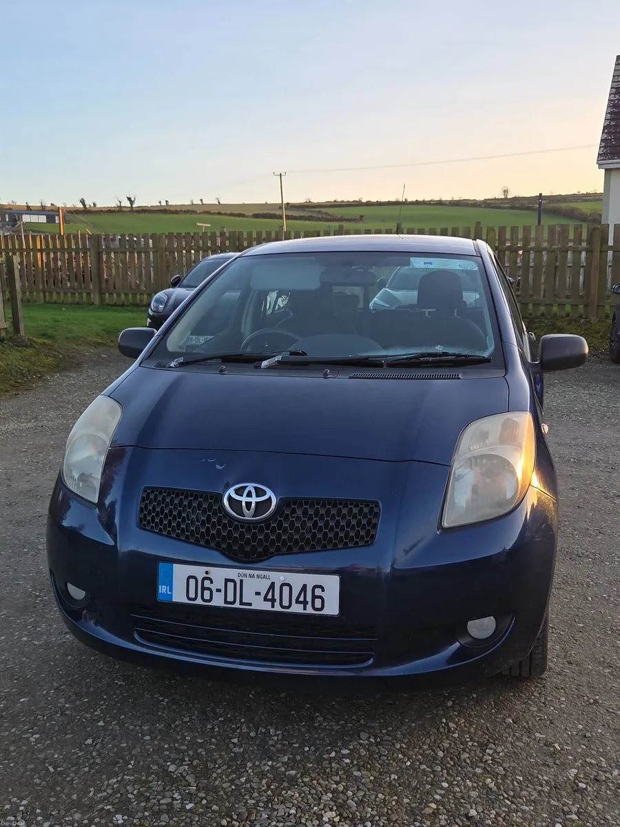 Toyota Yaris 2006 - Image 4