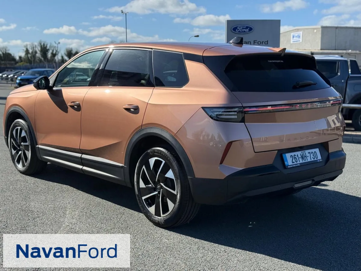 Opel Grandland GS 1.2 136PS HYBRID - Image 4