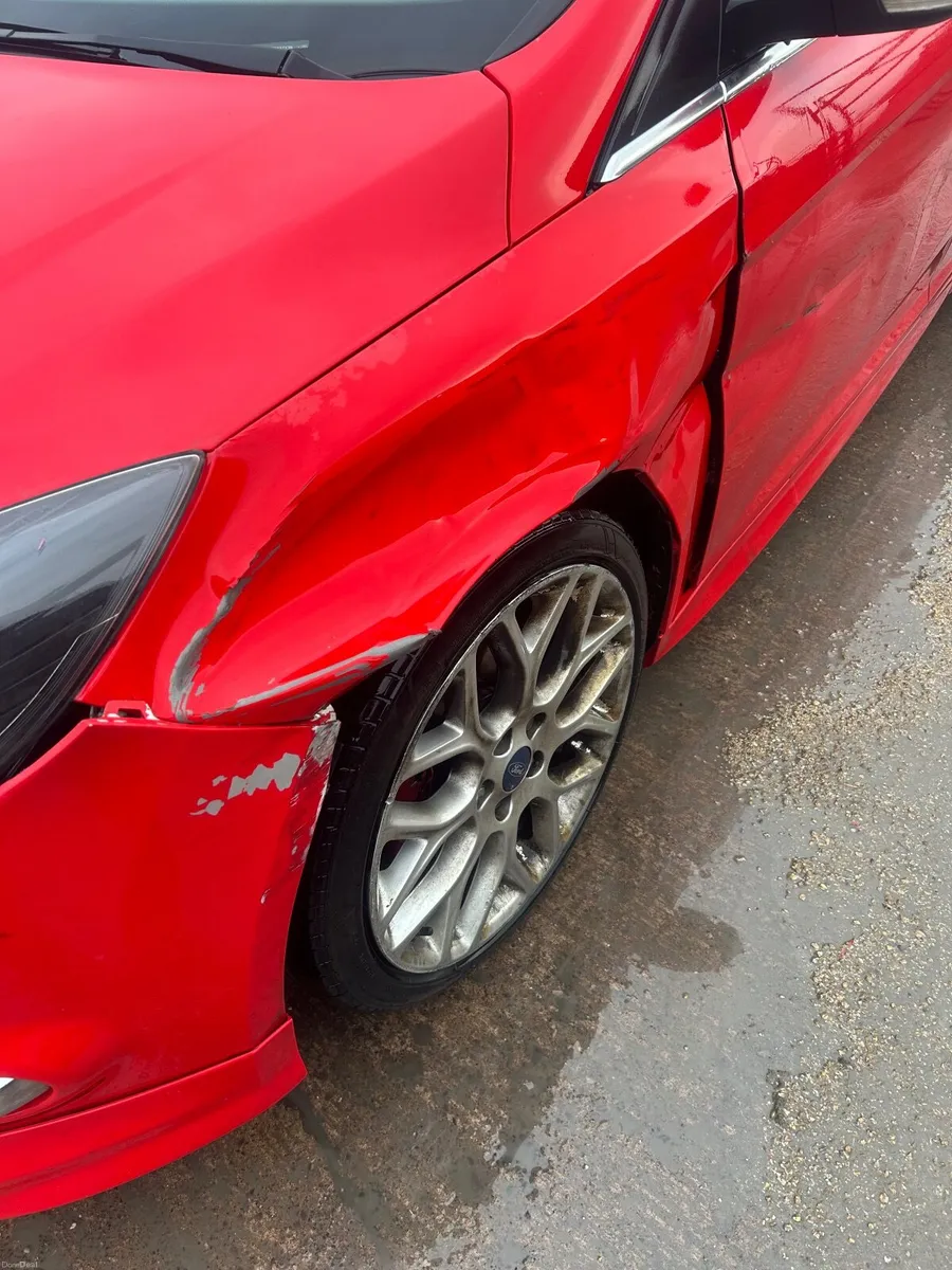 Ford Focus 2014 - Image 1