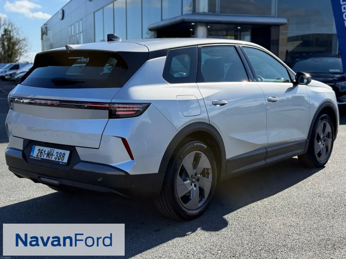 Opel Grandland Elegance 1.2T Hybrid 136Ps * EX DEM - Image 6
