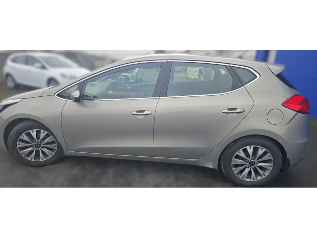 Kia Ceed CEE'D 1.6 EX DIESEL 5DR - Image 6