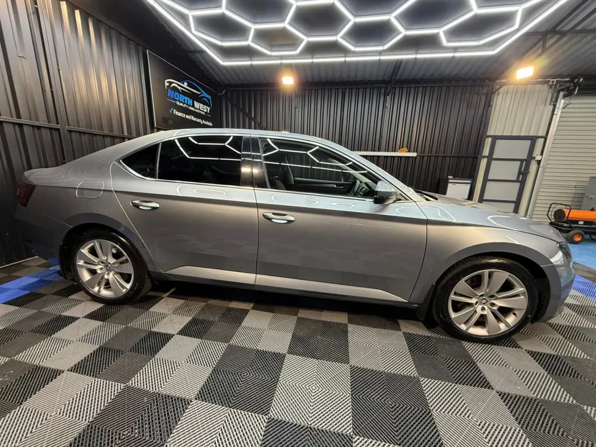 Skoda Superb 2019 SEL Executive DSG - Image 2