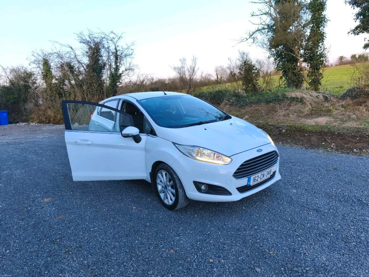 Ford Fiesta 2016 - Image 2
