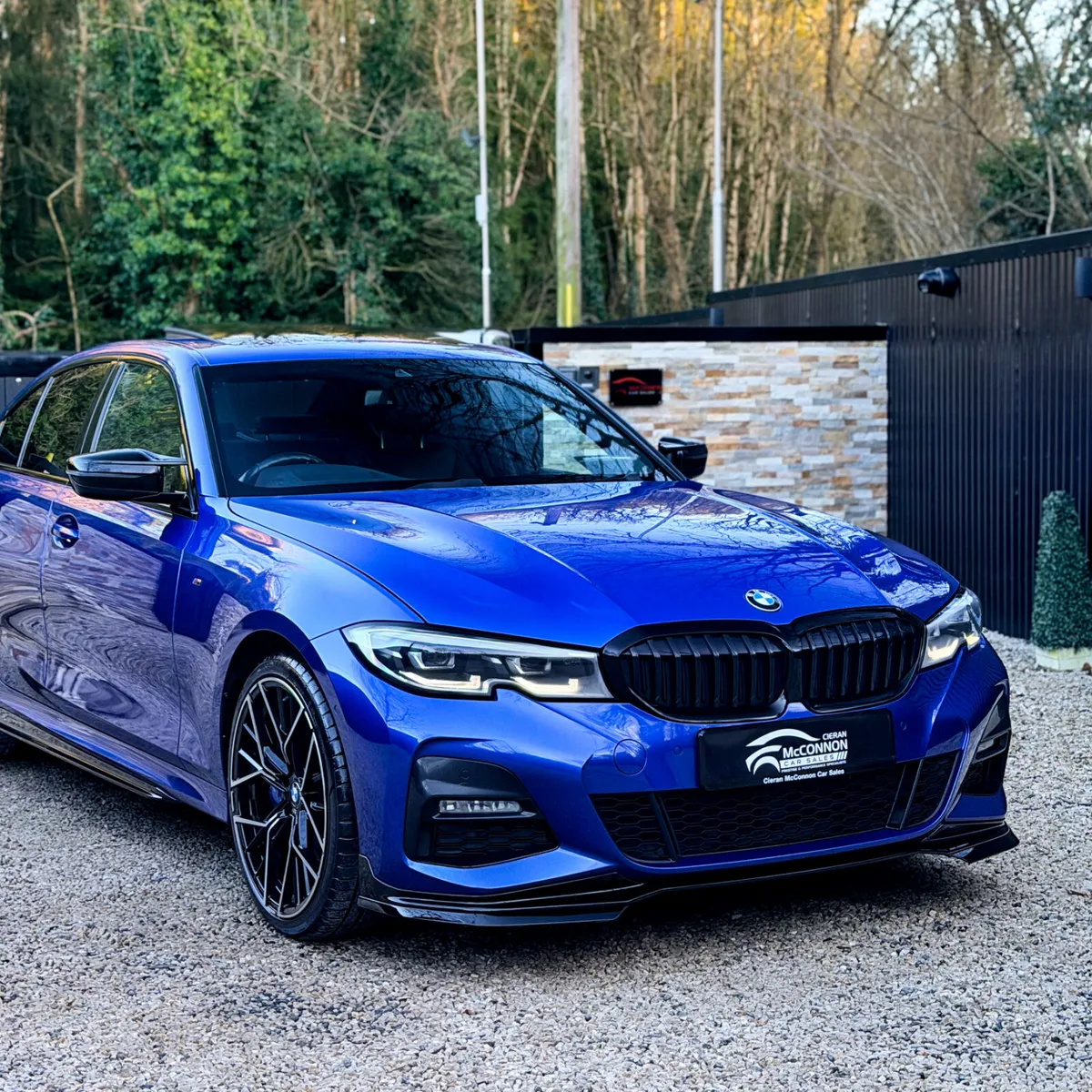 2020 (202) BMW 330e M Sport Pro Pack *SUNROOF - Image 2