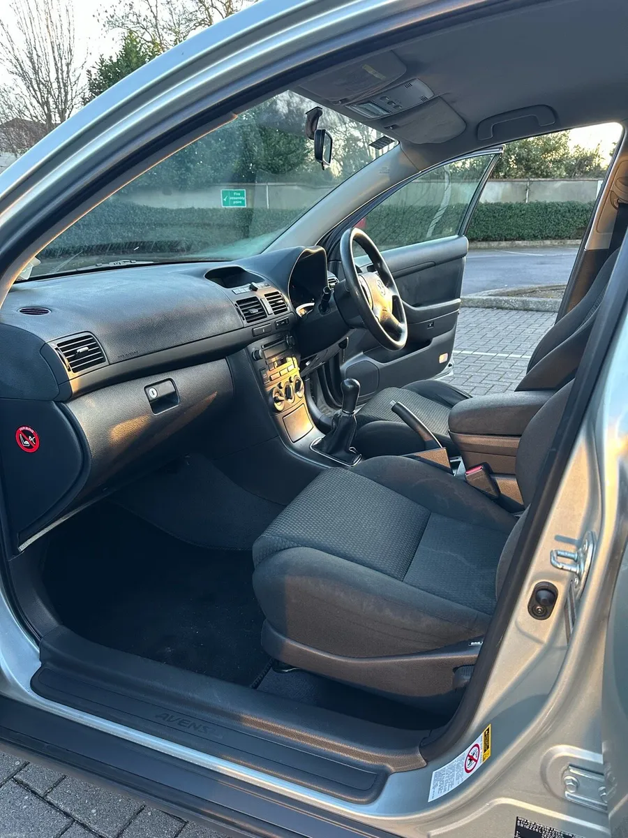 Toyota Avensis 1.6 Petrol - Image 3