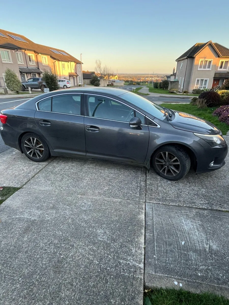 Toyota avensis - Image 4