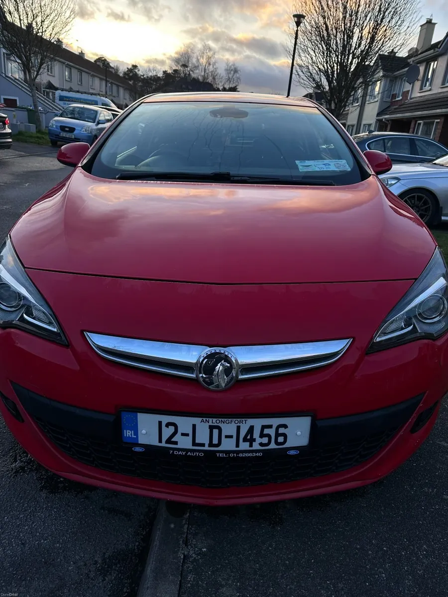 Vauxhall Astra 2012 - Image 2