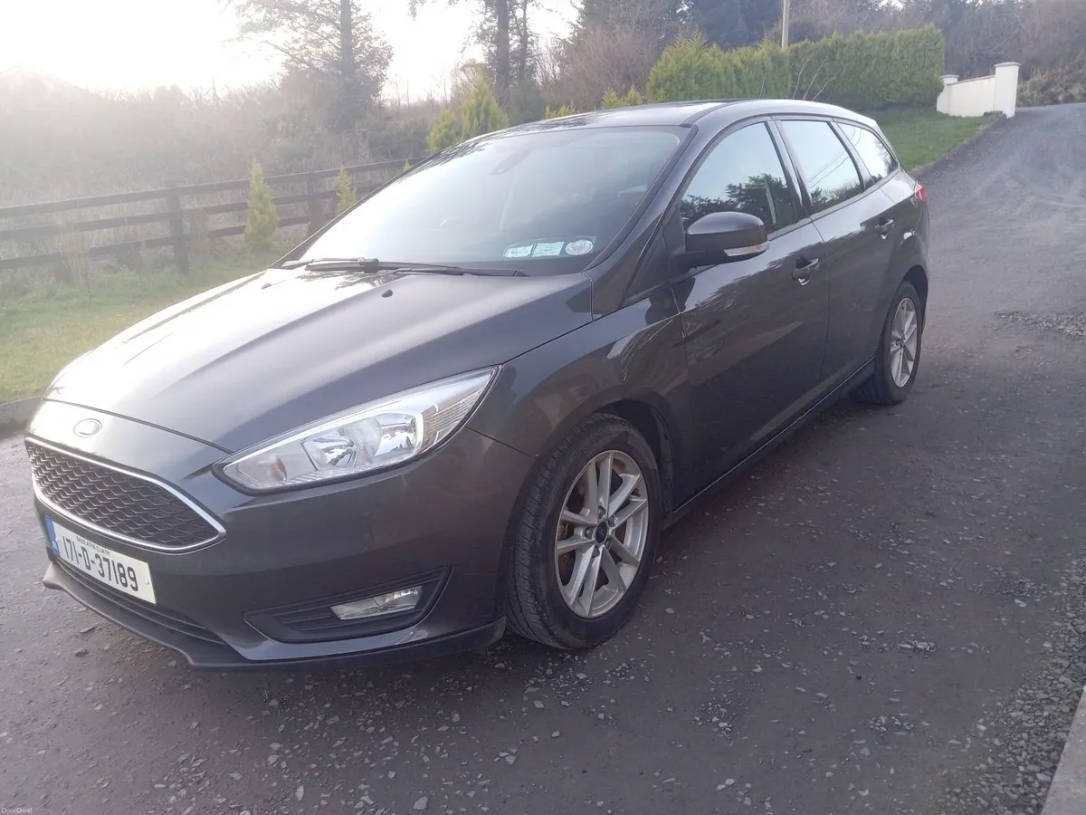 Ford Focus 2017 - Image 2