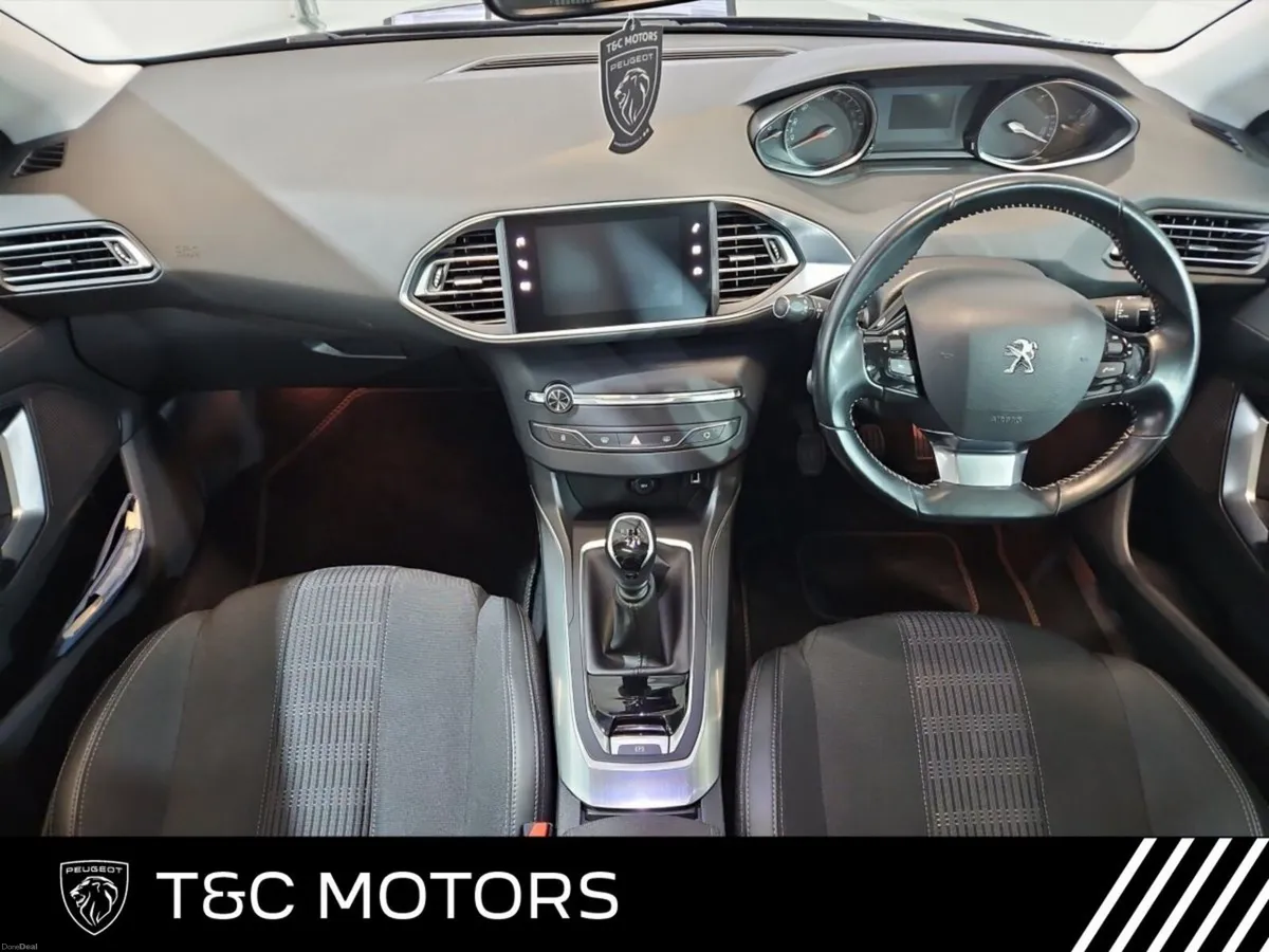 Peugeot 308 Allure HDI 1.5 - Panoramic Glass Sunro - Image 2