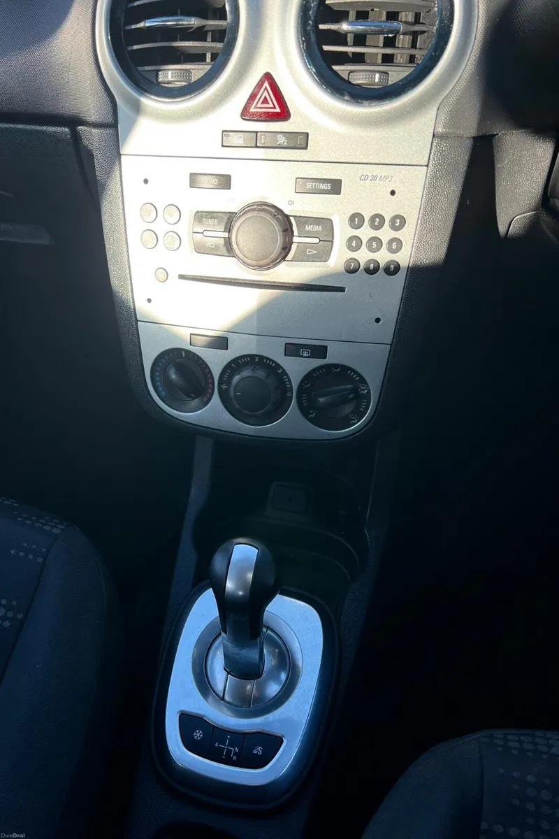 Opel Corsa 2012 1.2 Petrol Automatic new nct 12/26 - Image 2