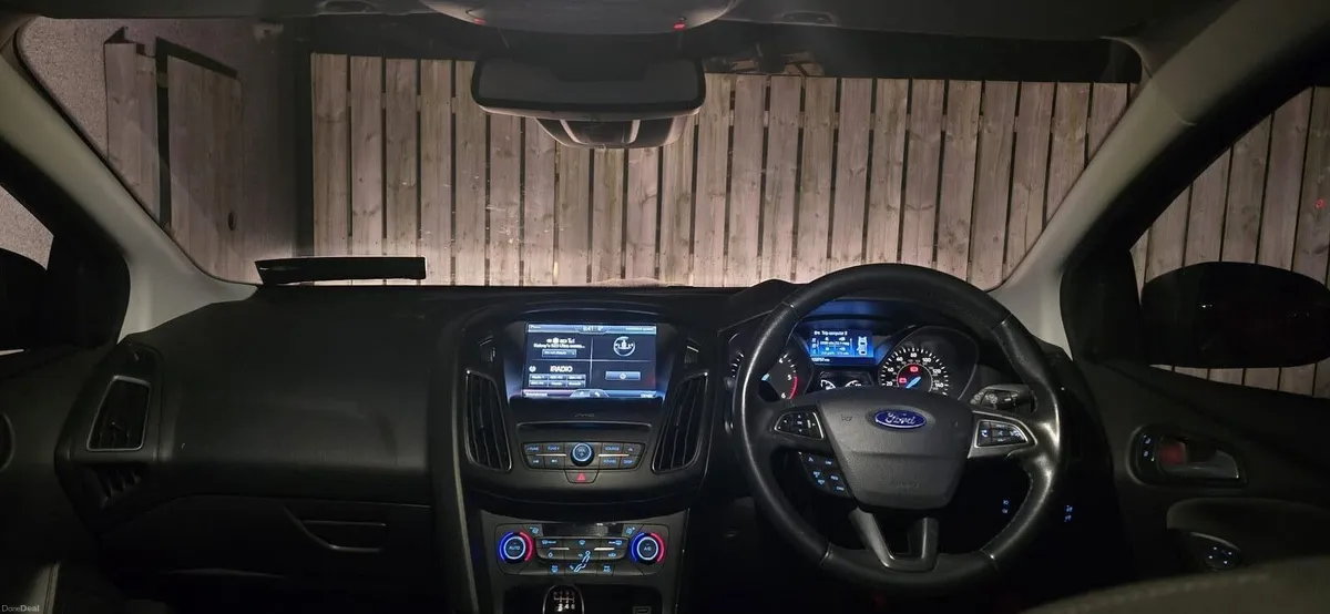 Ford focus titanium , 2016 desial 1.5 manual - Image 2