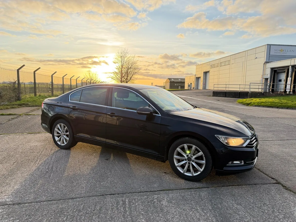 Volkswagen Passat 2.0 - Image 2