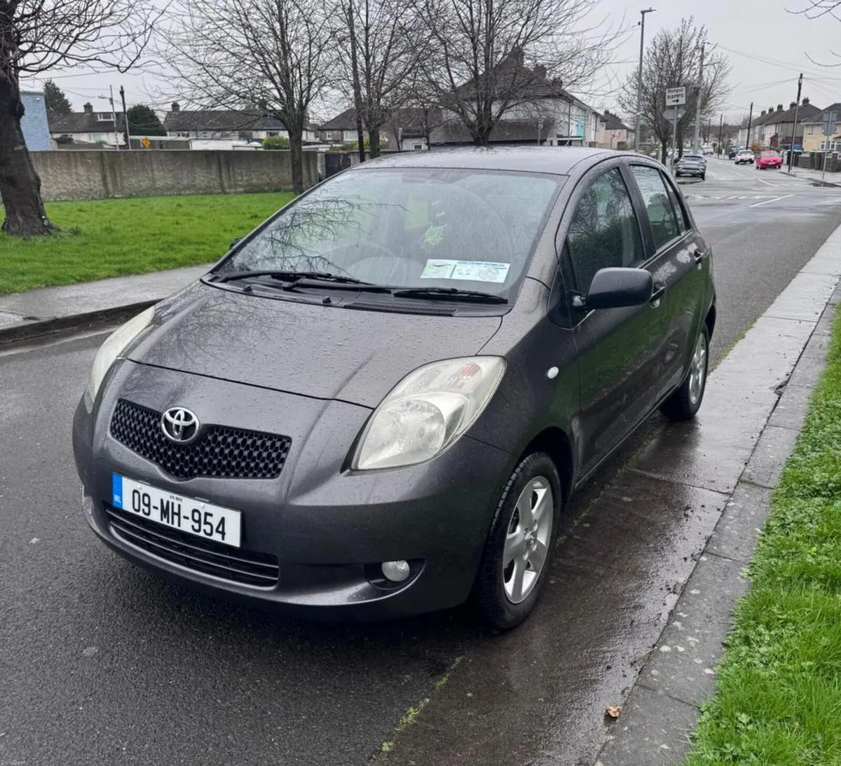 Toyota Yaris Low KMs Spotless Car 2009 - Image 1