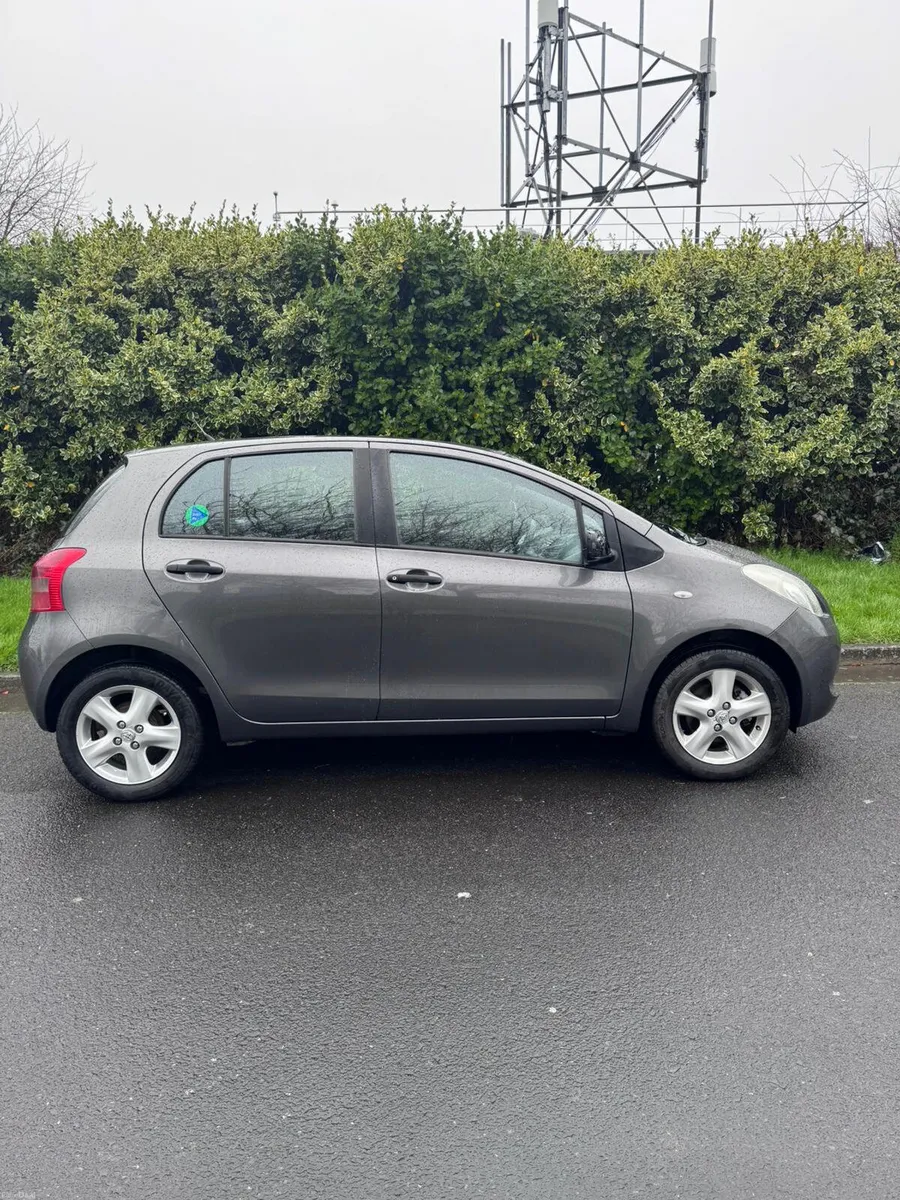 Toyota Yaris Low KMs Spotless Car 2009 - Image 2
