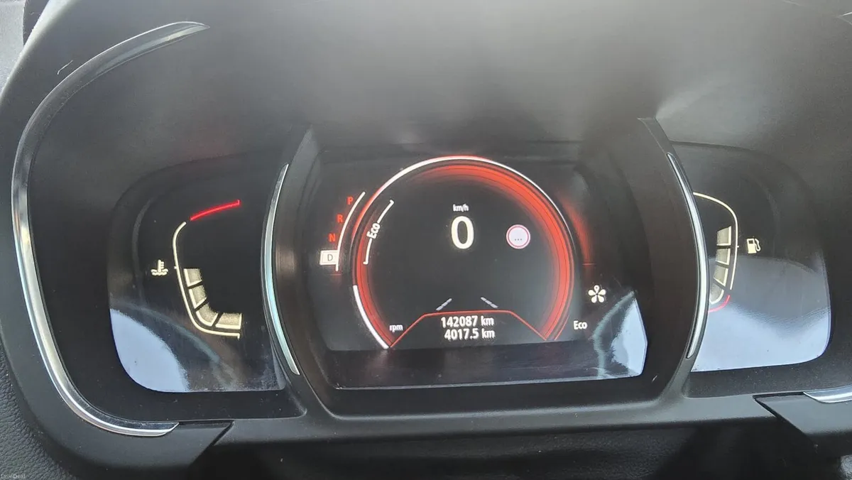 RENAULT SCENIC 2017
DYNAMIQUE S NAV DCI 110 AUTO - Image 2