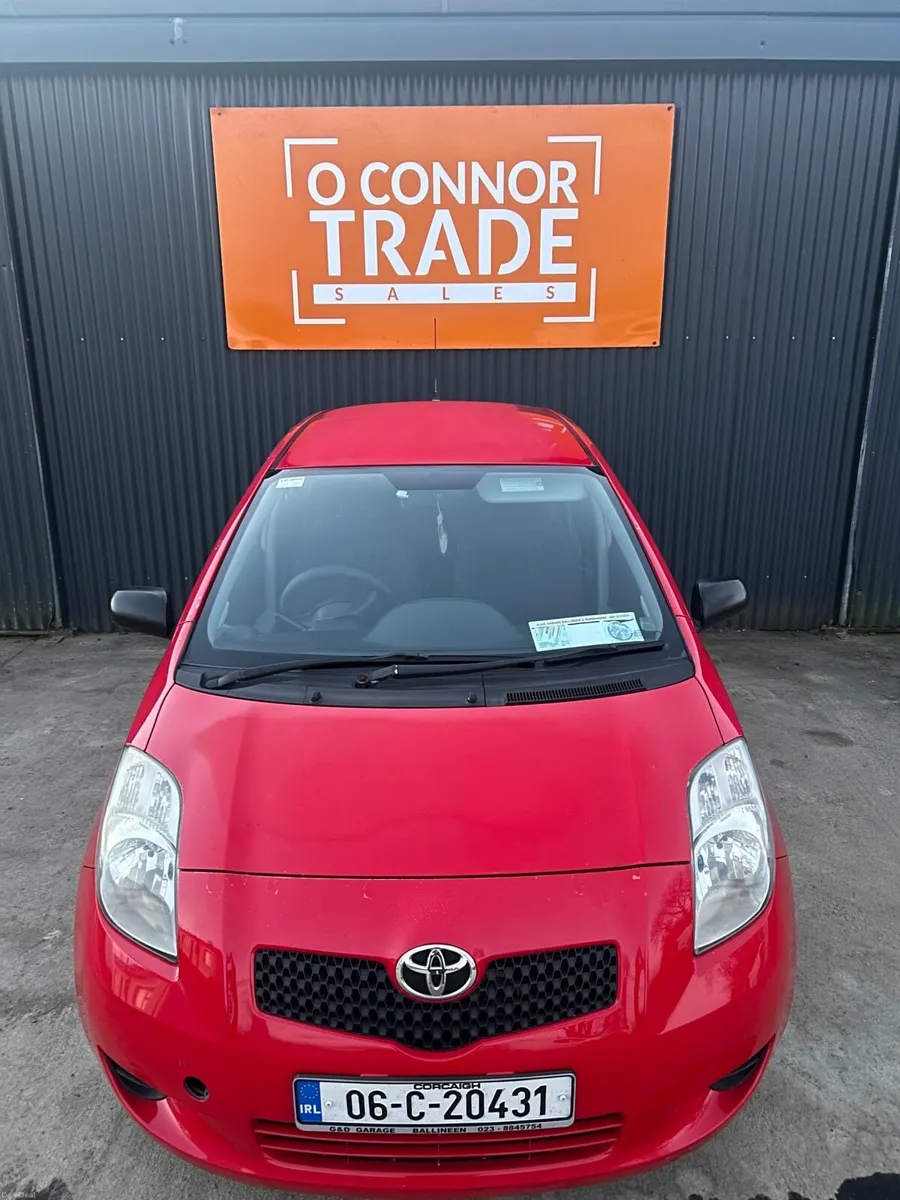 TOYOTA YARIS - Image 2