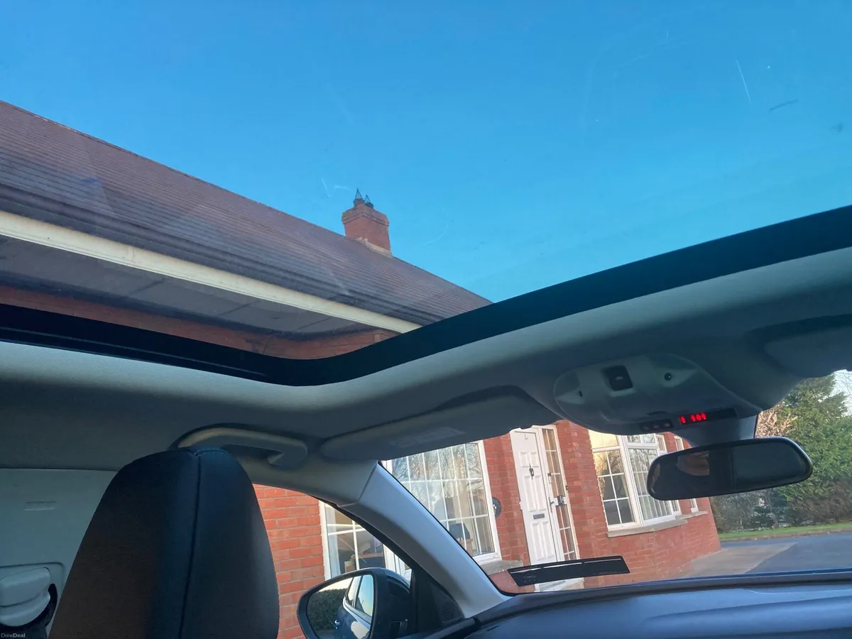 Opel Astra 2018 - Image 3