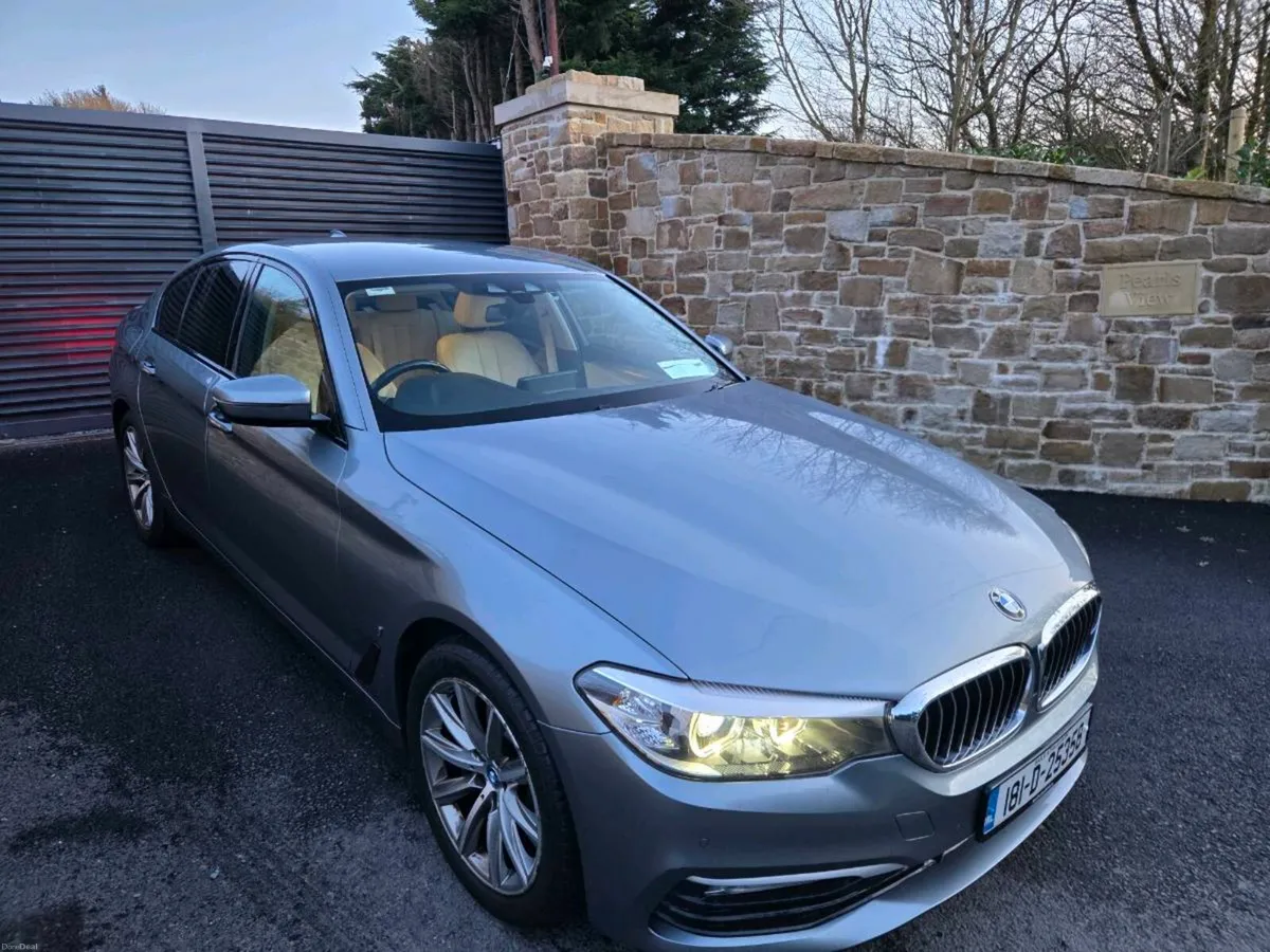 2018 BMW 530E VERY LOW KM - Image 1