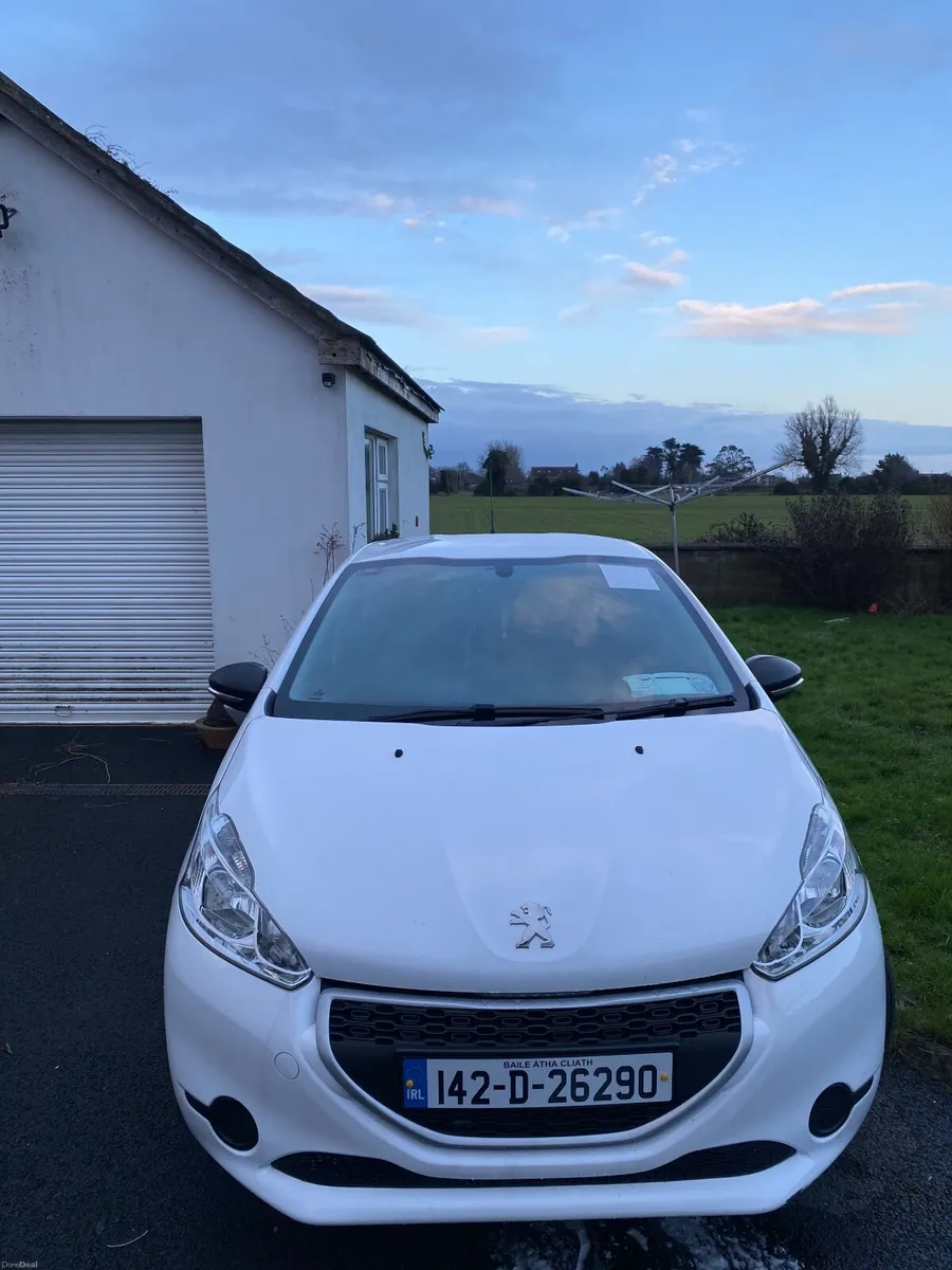 Peugeot 208 2014 - Image 2