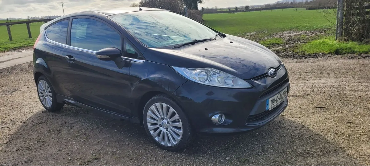 Ford Fiesta 2009 - Image 1