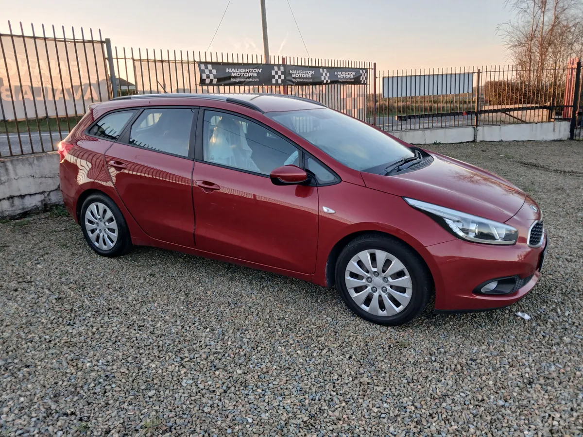 Kia Ceed 2014 1.4 Diesel 5 door touring - Image 1