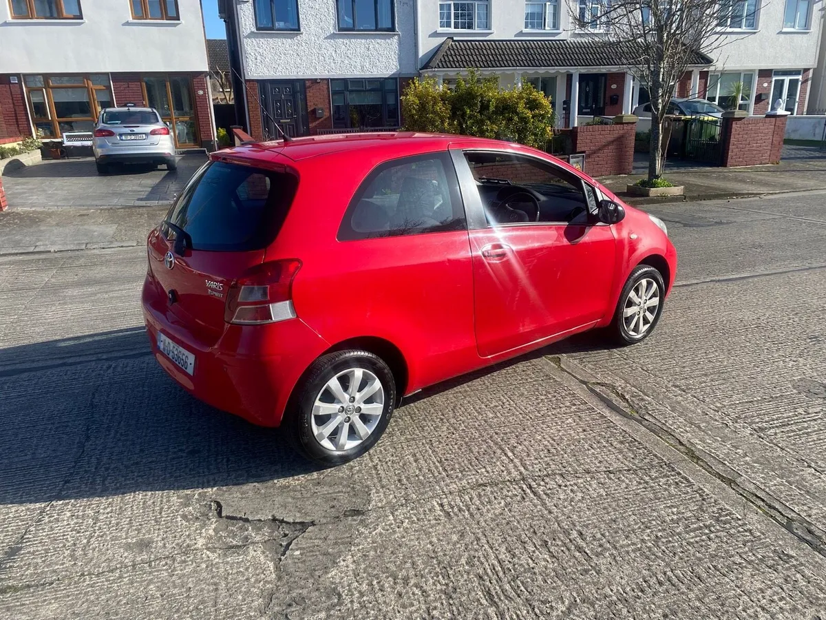 Toyota Yaris - Image 4