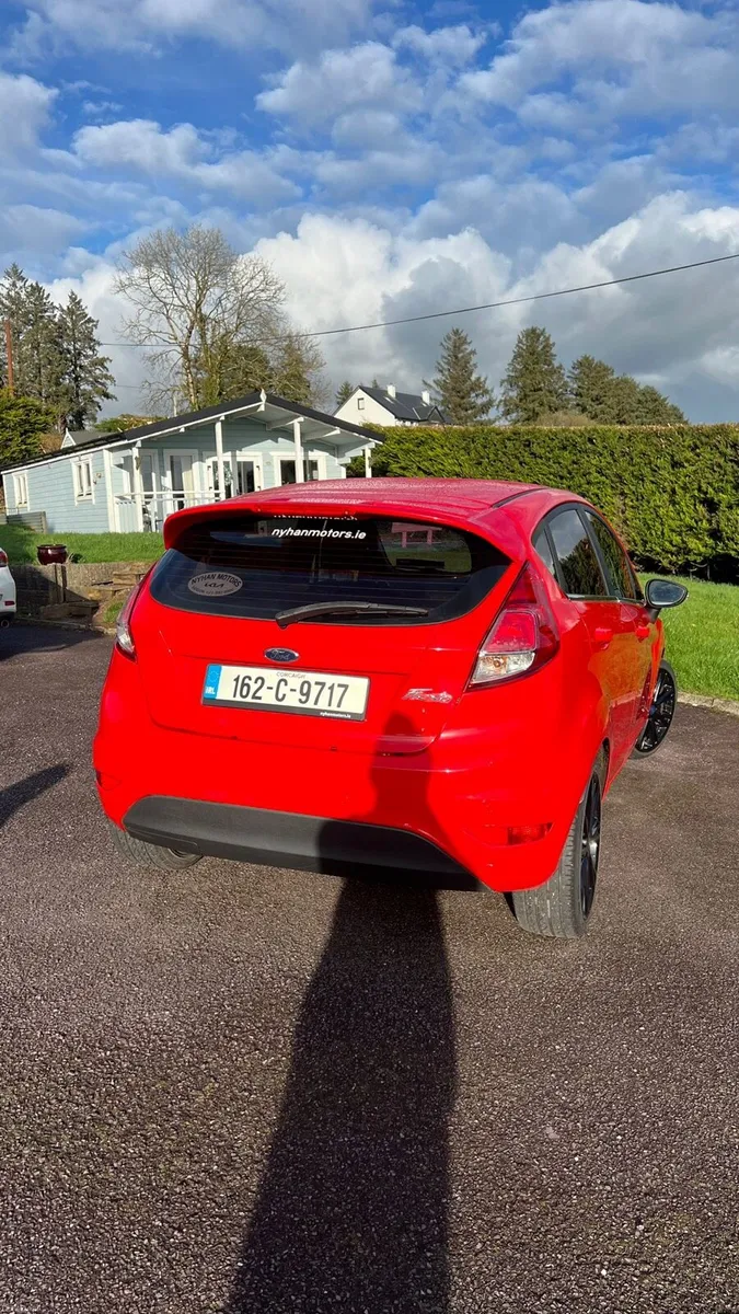 Ford Fiesta 2016 LOW MILAGE - Image 3