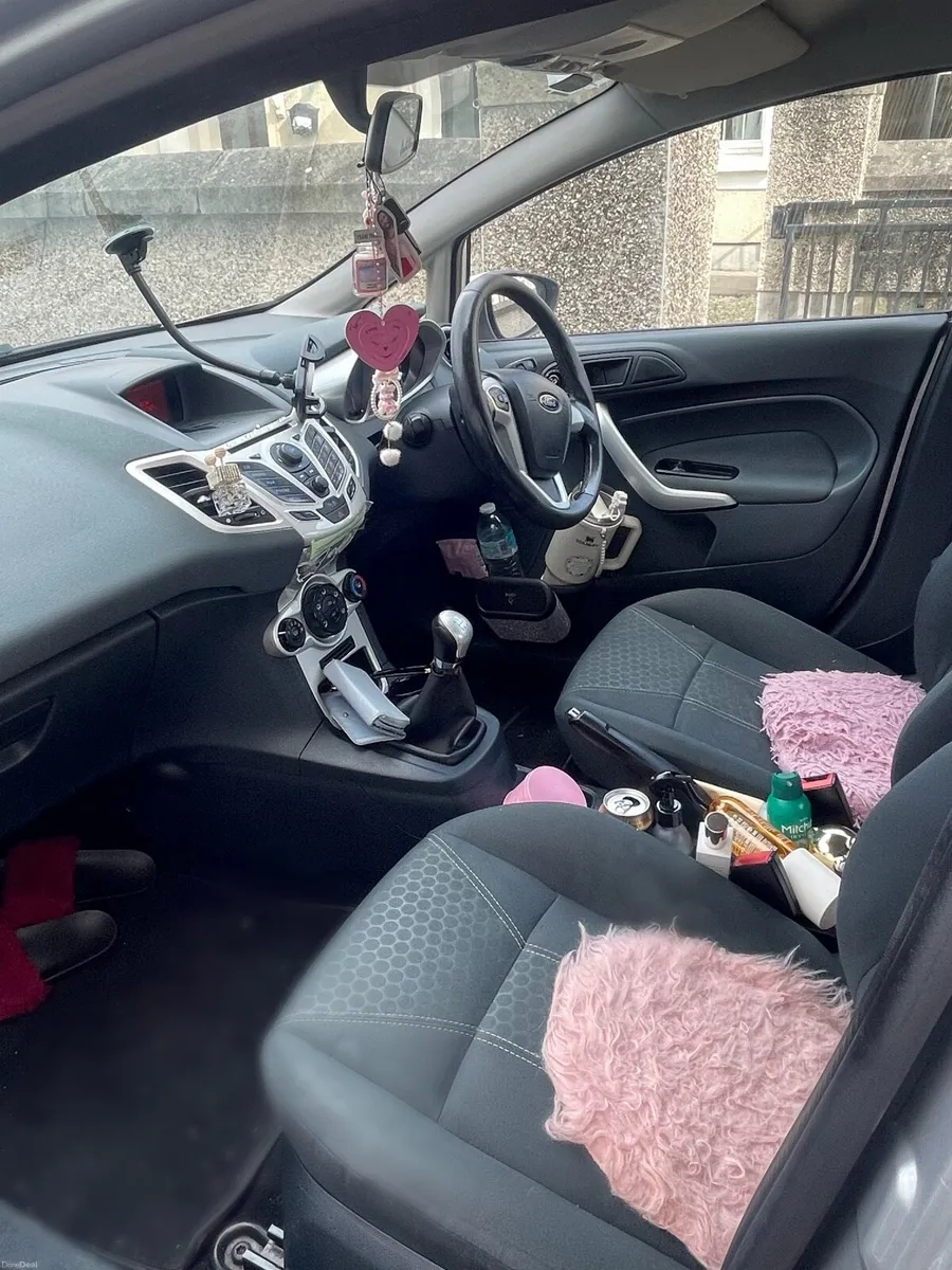 Ford Fiesta - Image 4