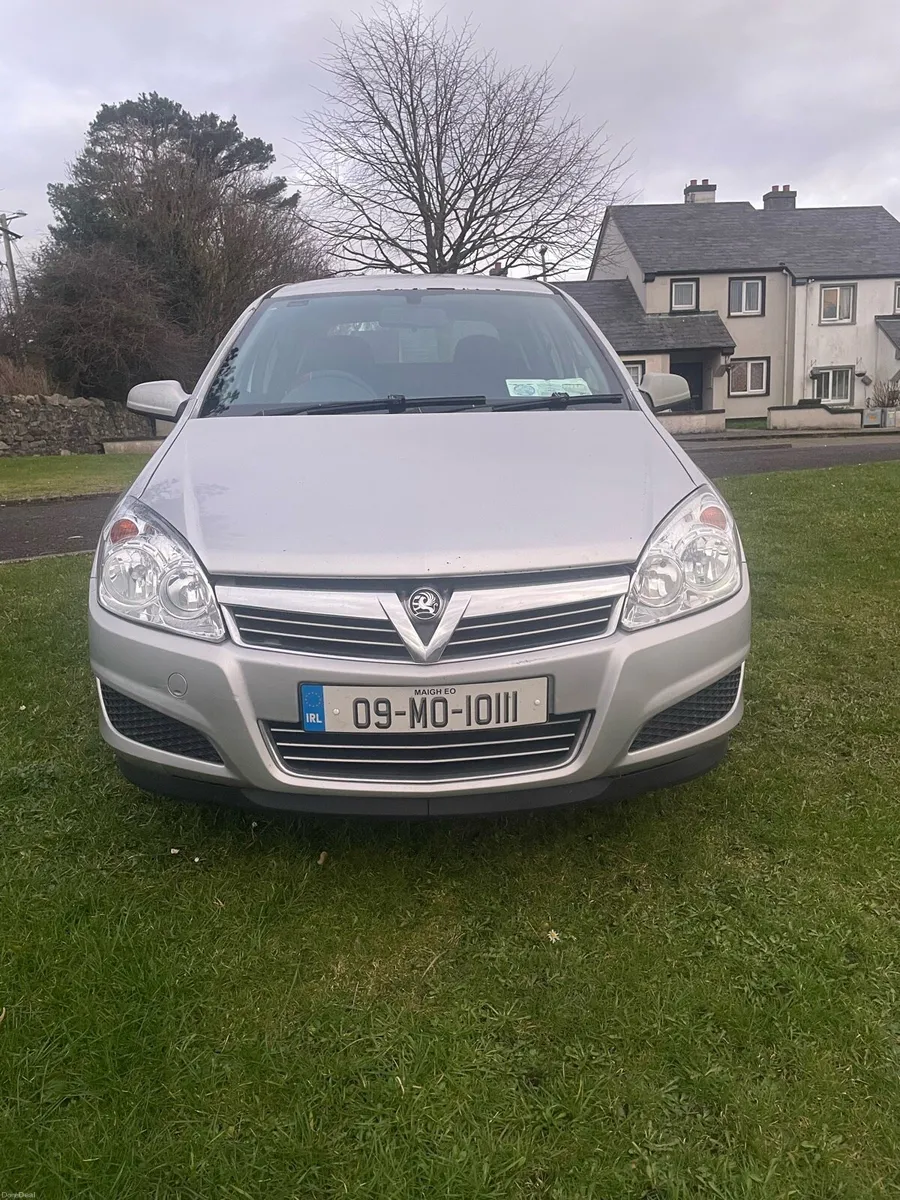 2009 Vauxhall Astra 1.7Diesel NCT 05.26 tax 04.26 - Image 4