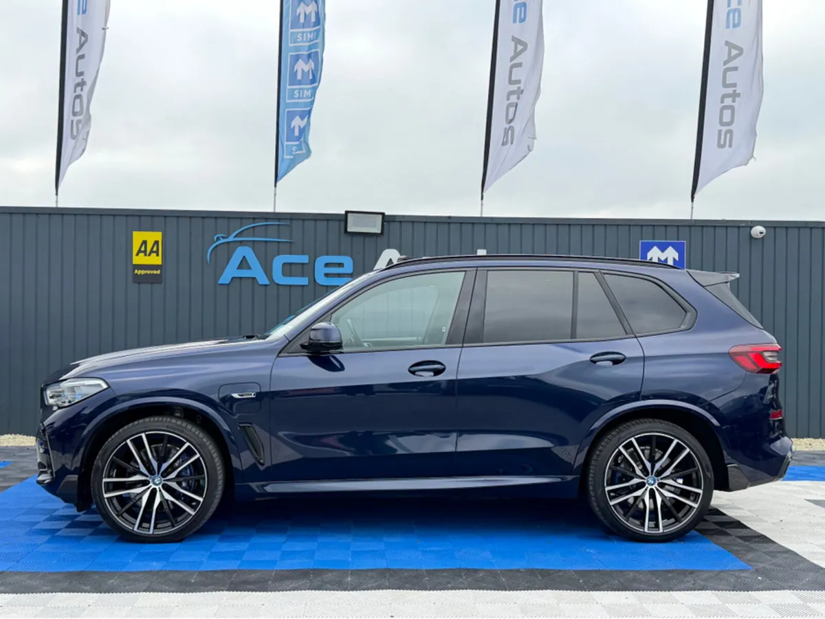 BMW X5 M-SPORT 45E X-DRIVE - 3.0L PETROL HYBRID - - Image 4