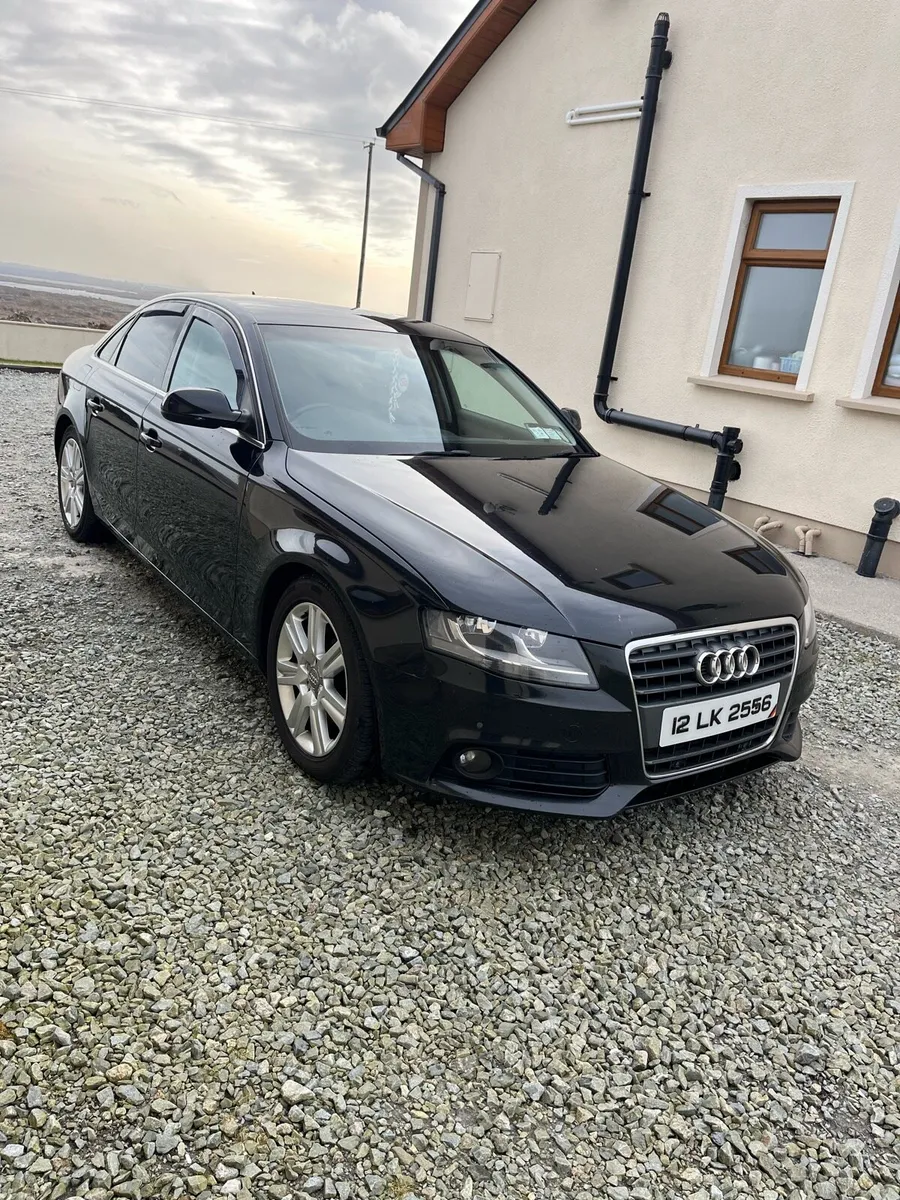 Audi A4 2012 - Image 2