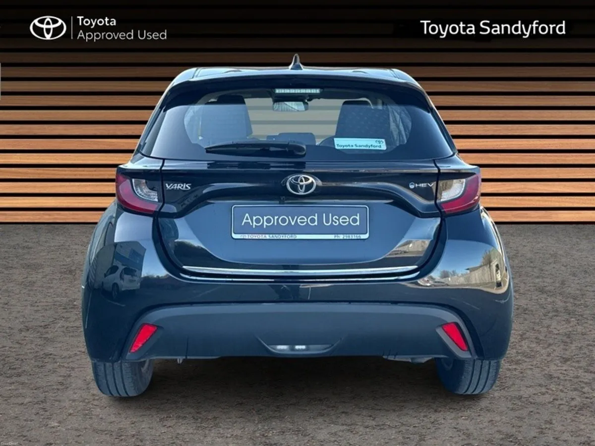 Toyota Yaris HYBRID LUNA // REAR CAMERA // TOYOTA - Image 4
